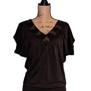 Black‎ date night blouse Office